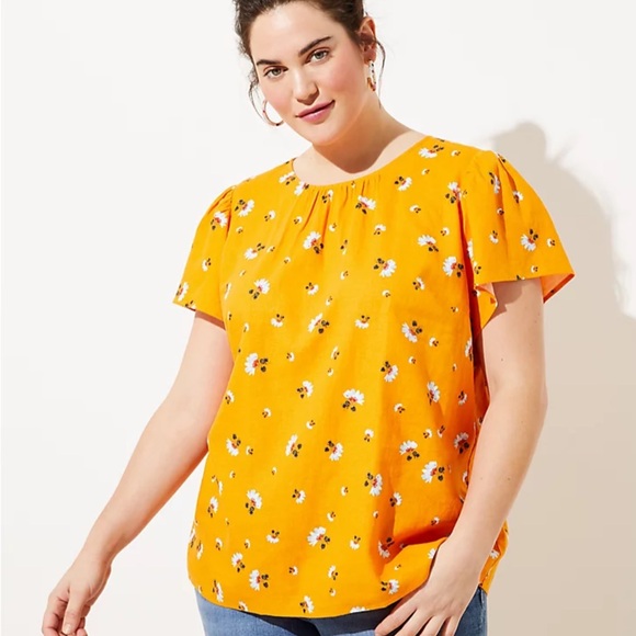 Loft Lily Button Back Flutter Top - Picture 2 of 15